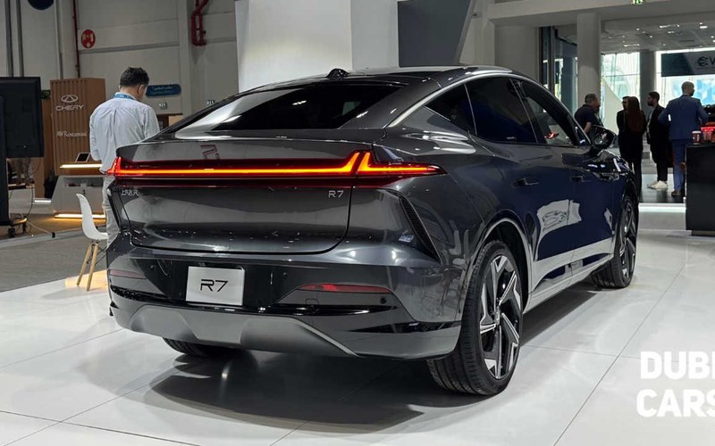 Rising Auto R7 — электромобиль под заказ из Китая